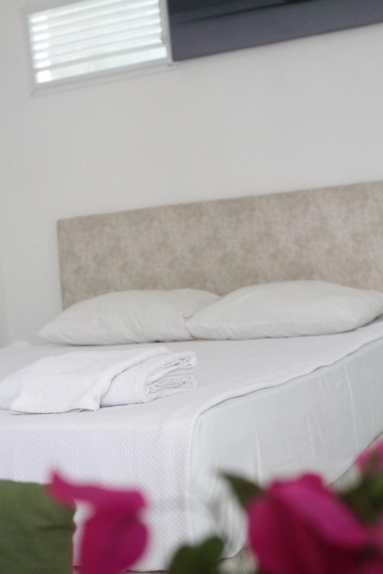 Hillside Apart Hotel Dış mekan fotoğraf