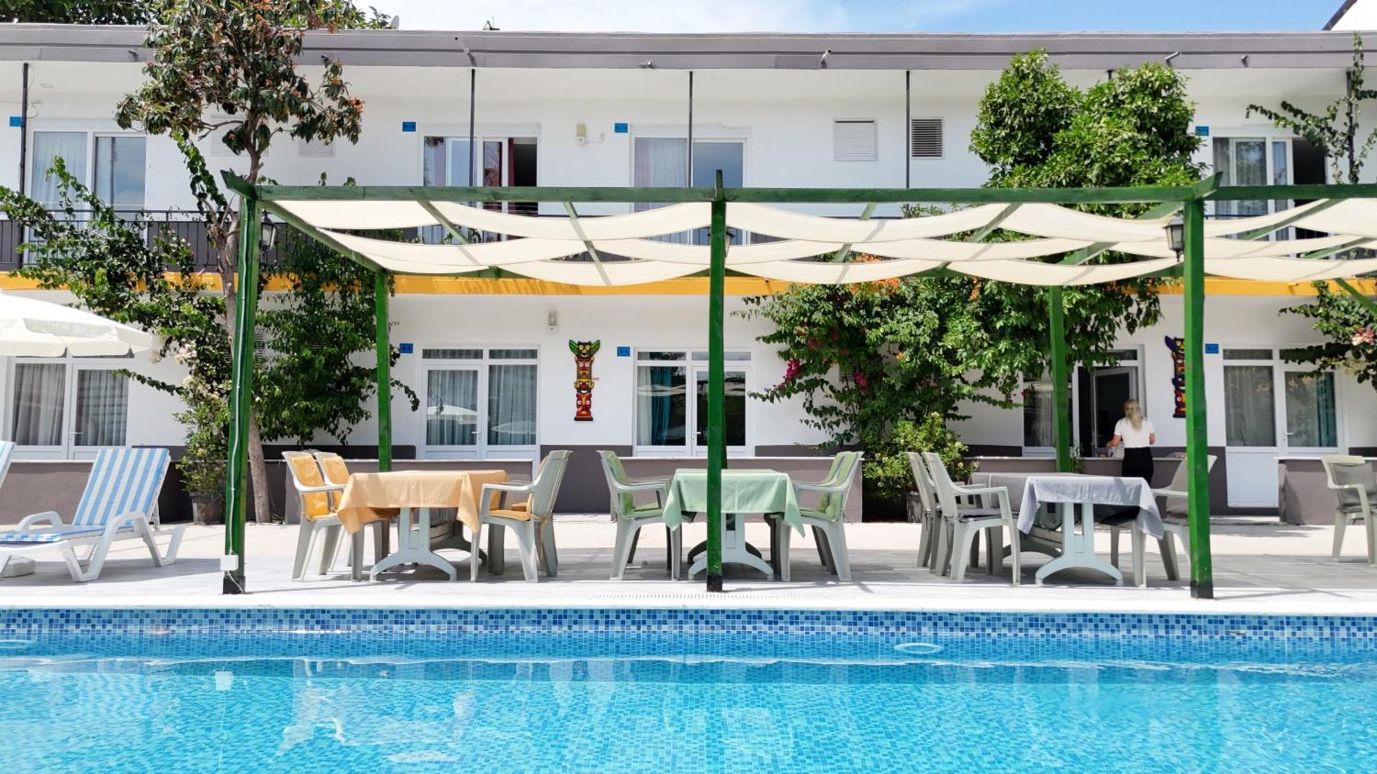 Hillside Apart Hotel Dış mekan fotoğraf