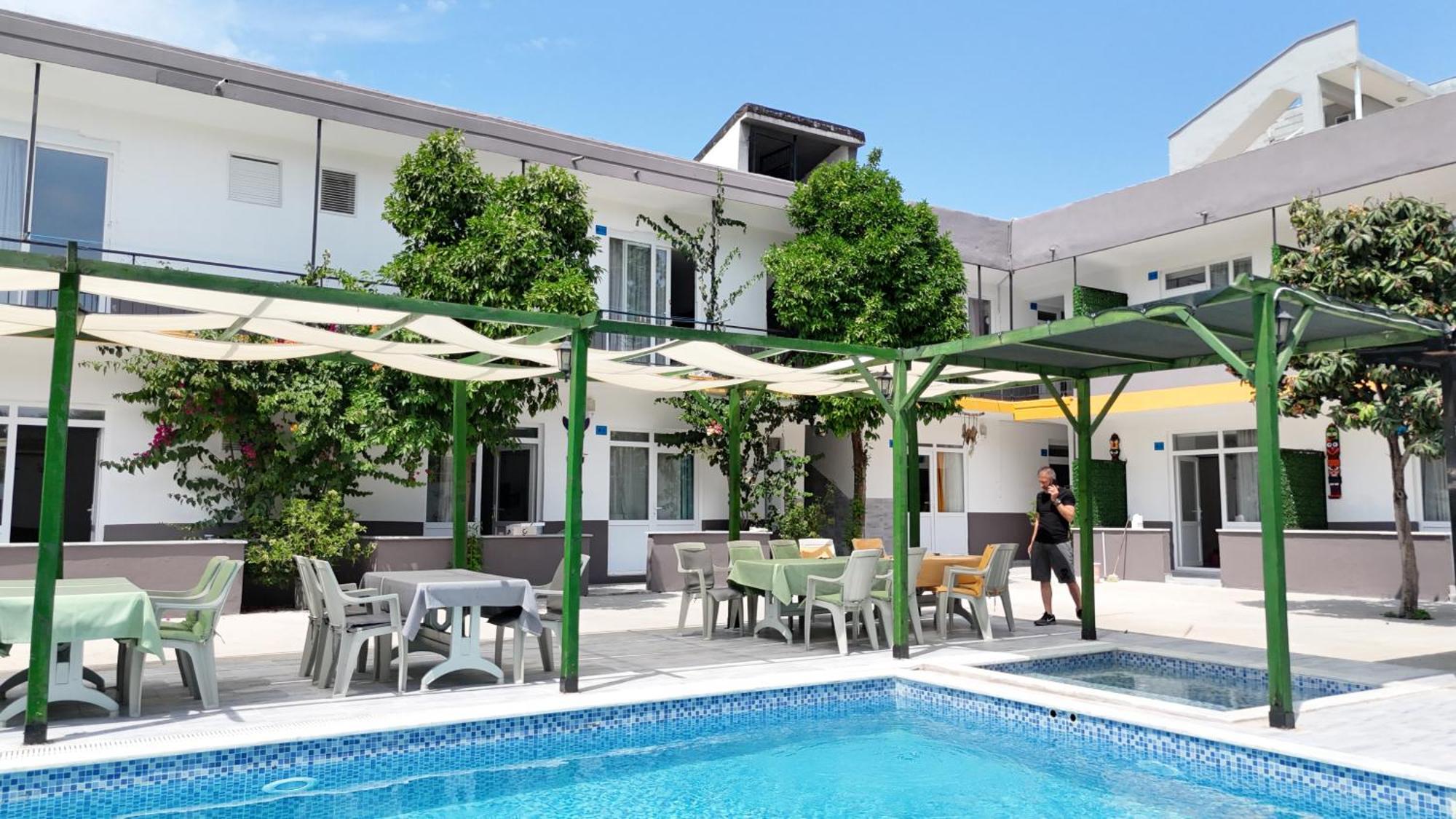 Hillside Apart Hotel Dış mekan fotoğraf
