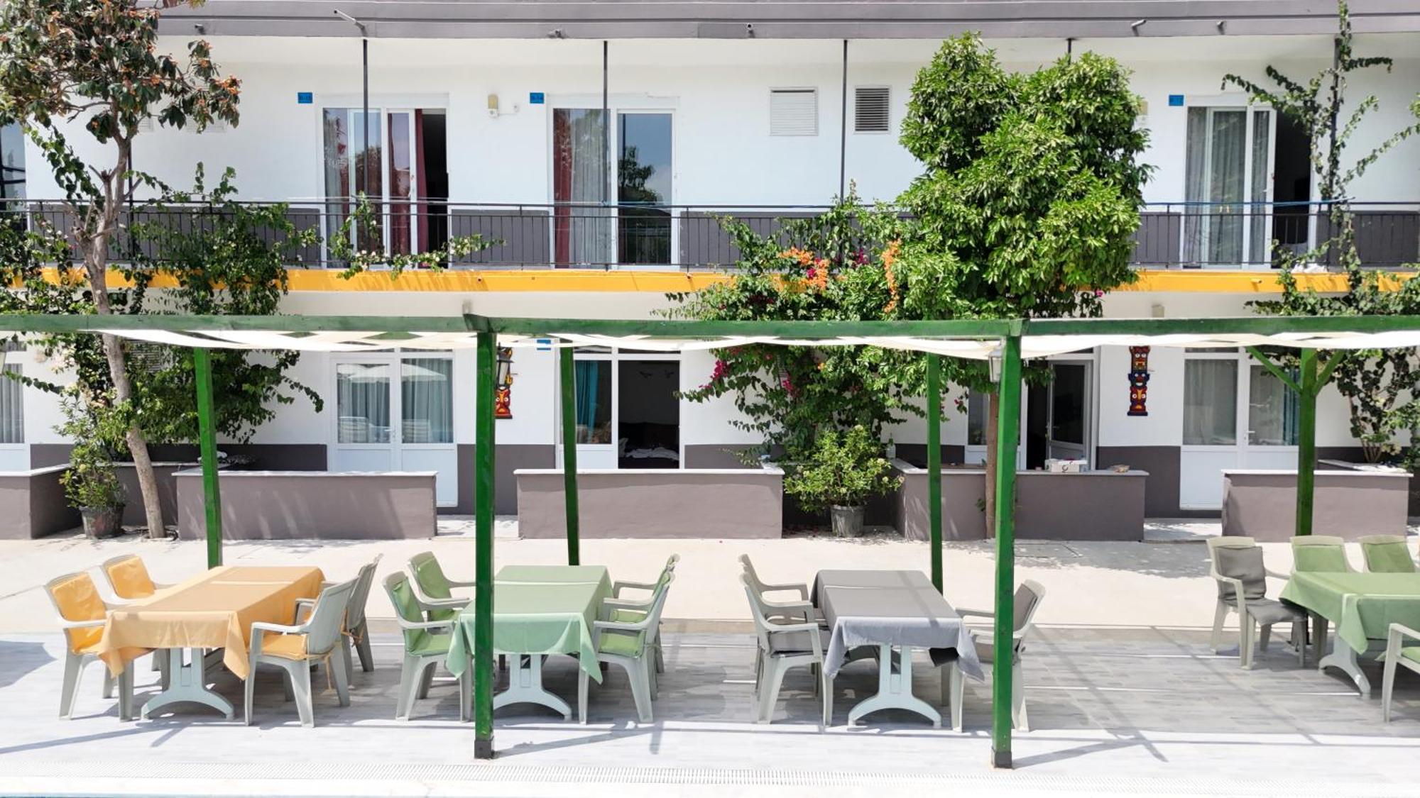 Hillside Apart Hotel Dış mekan fotoğraf